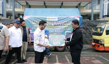 Mentan Amran Gerak Cepat Salurkan 24 Truk Bantuan Untuk Korban Longsor Cisarua, Siapkan Solusi Permanen Cegah Bencana