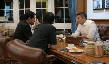 Gubernur Aceh Tengah Malam Temui Setkab, Ada Apa?