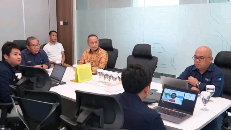 Ke Kominfo RI, Usai dari PU Bupati Natsir Ali Perjuangkan Akses Internet Warganya