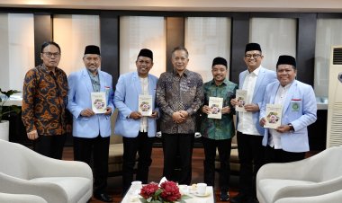 Menteri Koperasi Ferry Juliantono dan BKPRMI Canangkan Gerakan Koperasi Pemuda Masji
